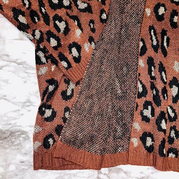 Day Trip | Long Sleeve Knit Cardigan Cheetah Print | Brown | Women's | M - Picture 3 of 5